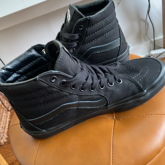 Hi top black canvas Vans - Picture 4 of 6